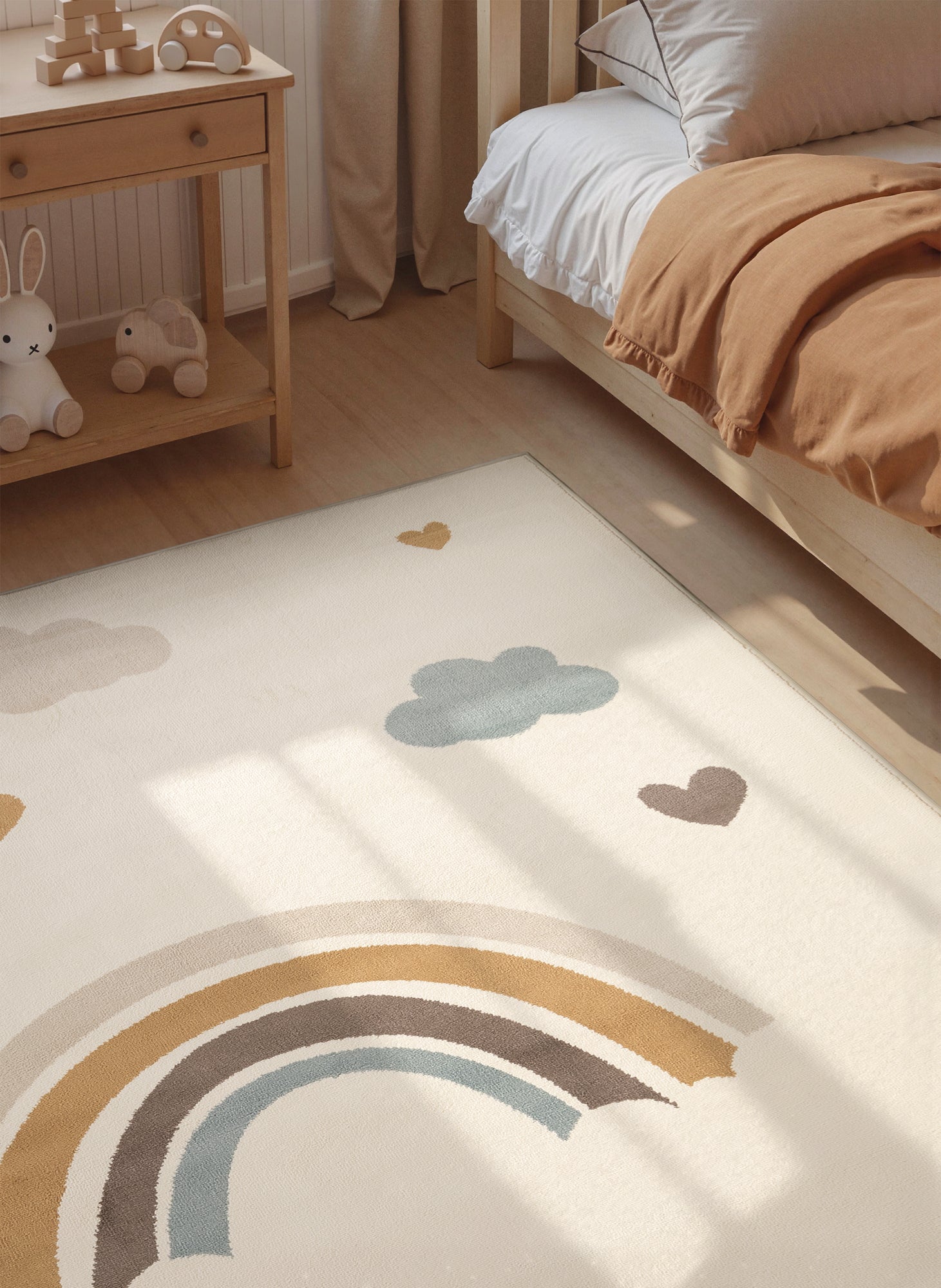 EVENTYR BØRNETÆPPE SKYLA, CREME MULTI