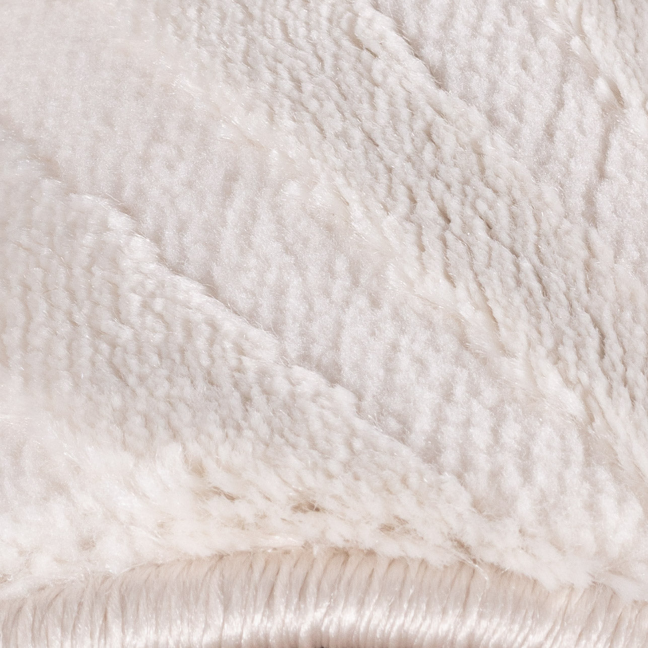 MODERNE TÆPPE SARAH, 1113 CREME