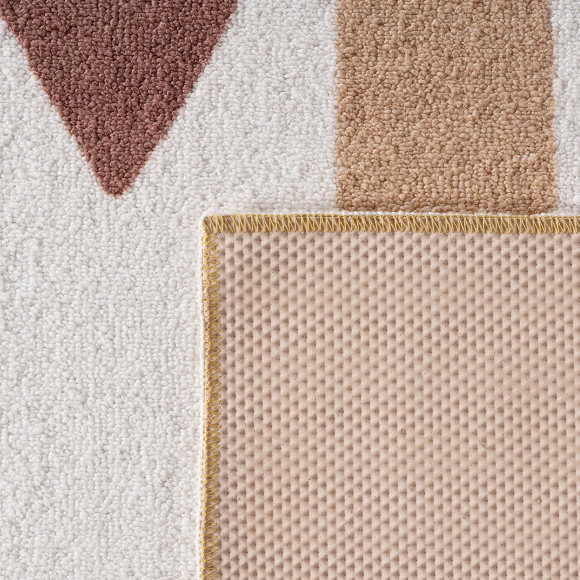 SOFT RAINBOW BØRNETÆPPE, 1132 CREME