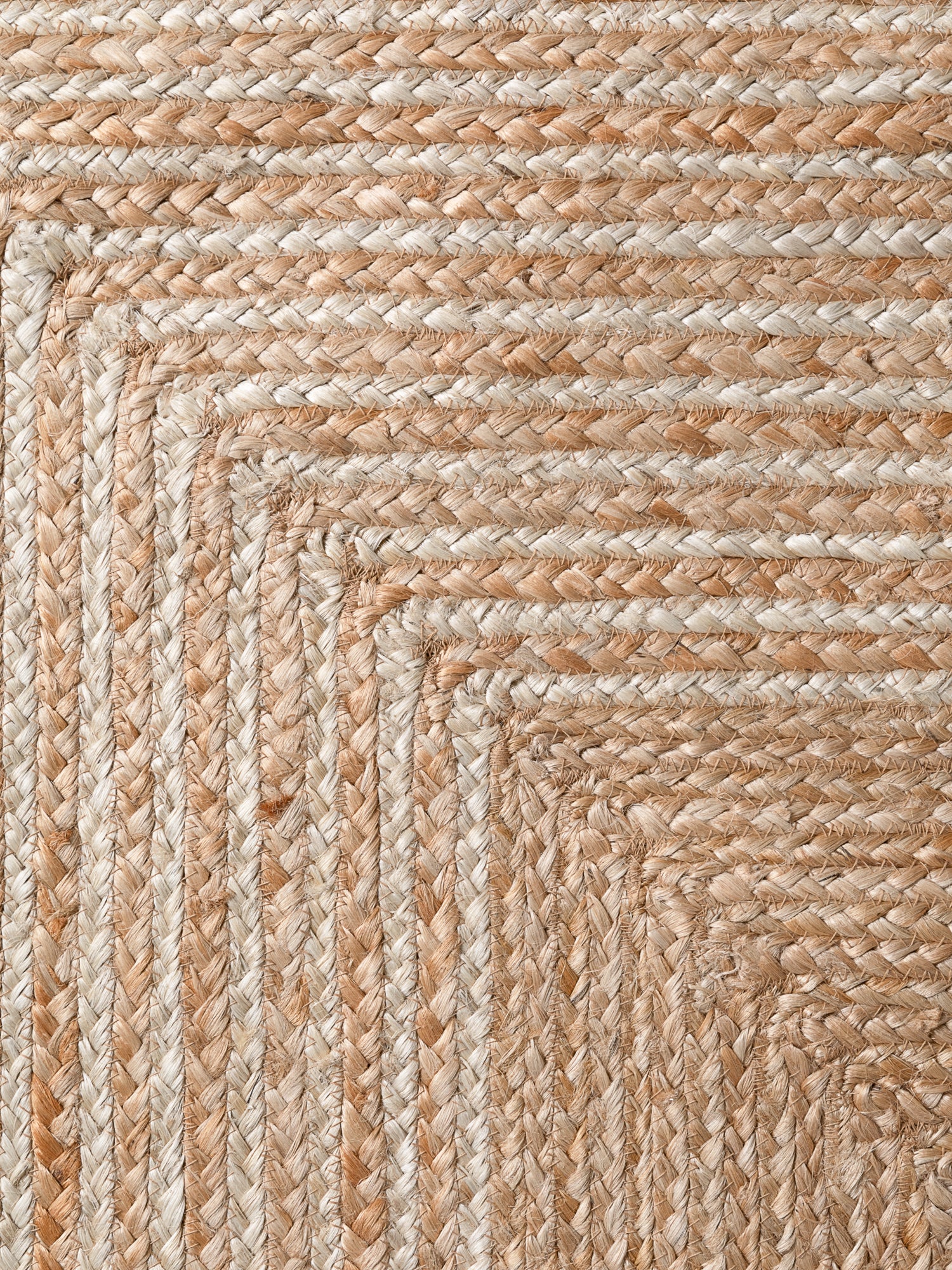 JUNO JUTE TÆPPE LINE, NATUR HVID GYLDEN
