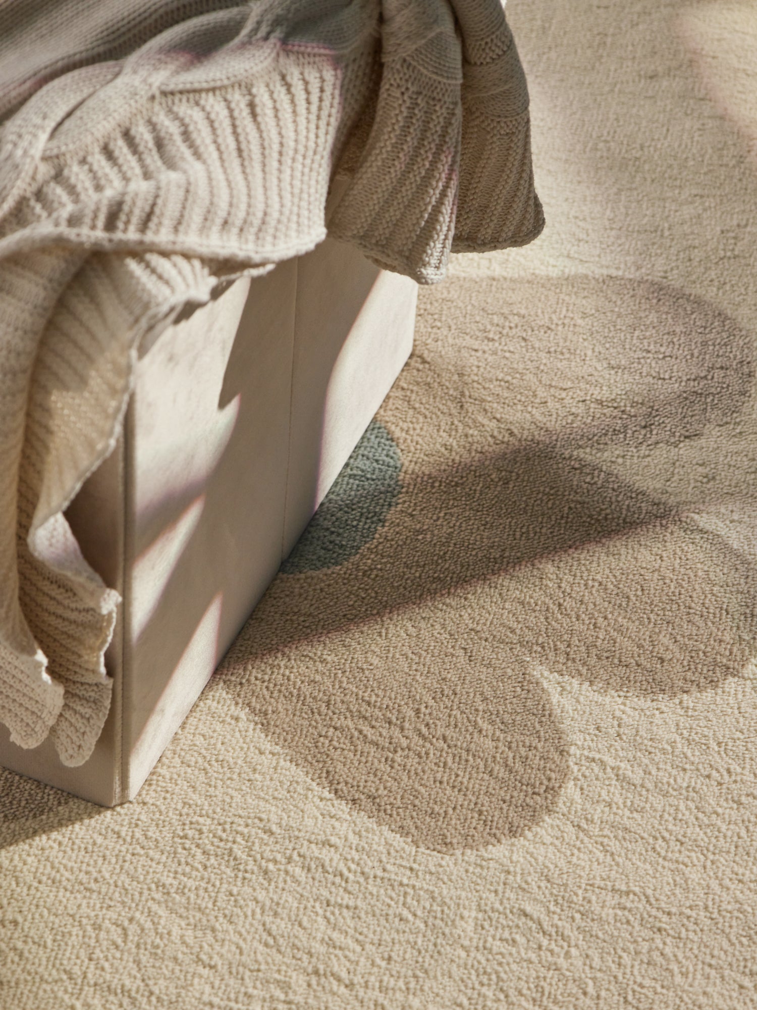 EVENTYR BØRNETÆPPE BLOOMY, CREME BEIGE