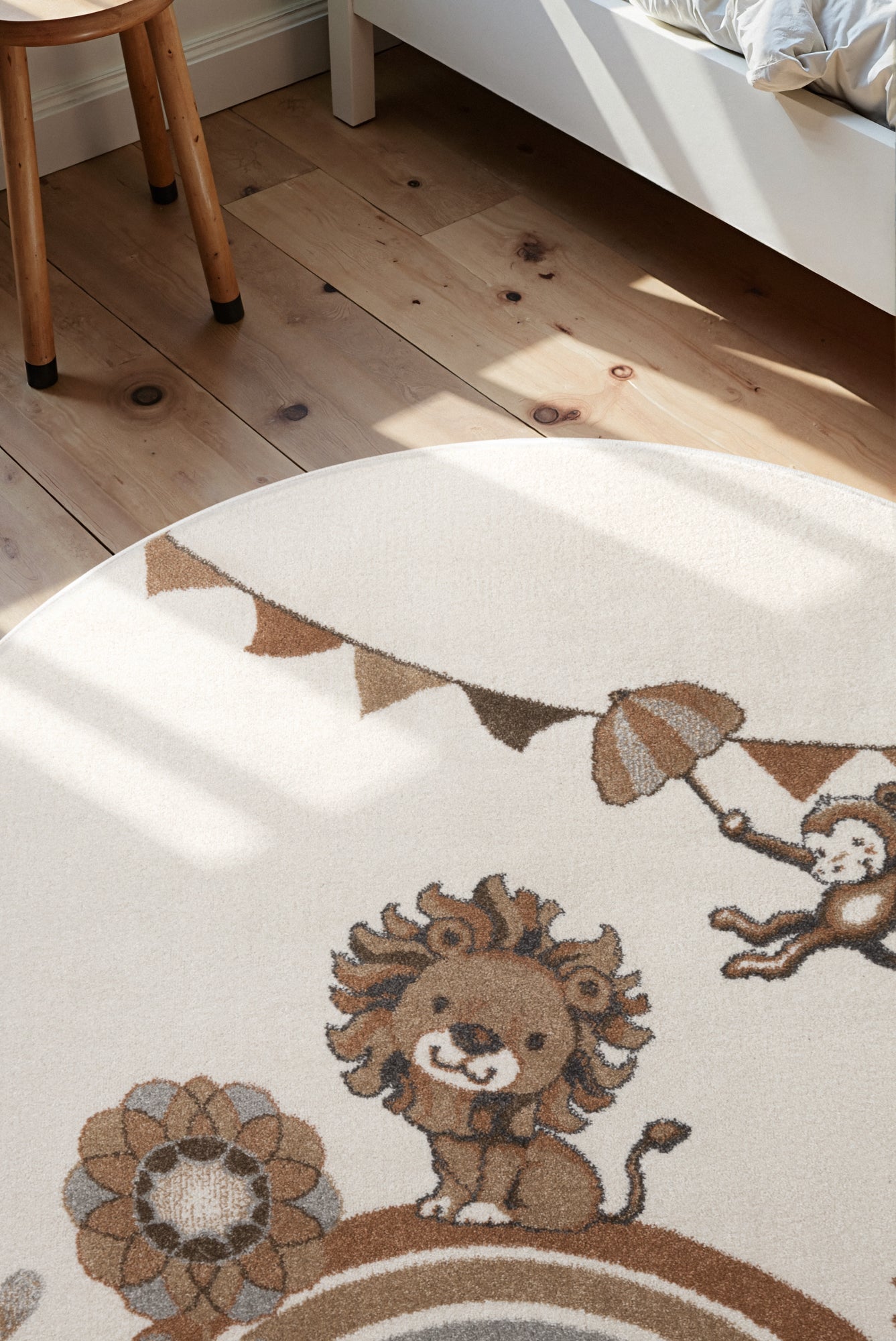 VILLEROY & BOCH BOHO KIDS BØRNETÆPPE RUDNT - LØVE SOMMERFEST, CREME MULTI 106307