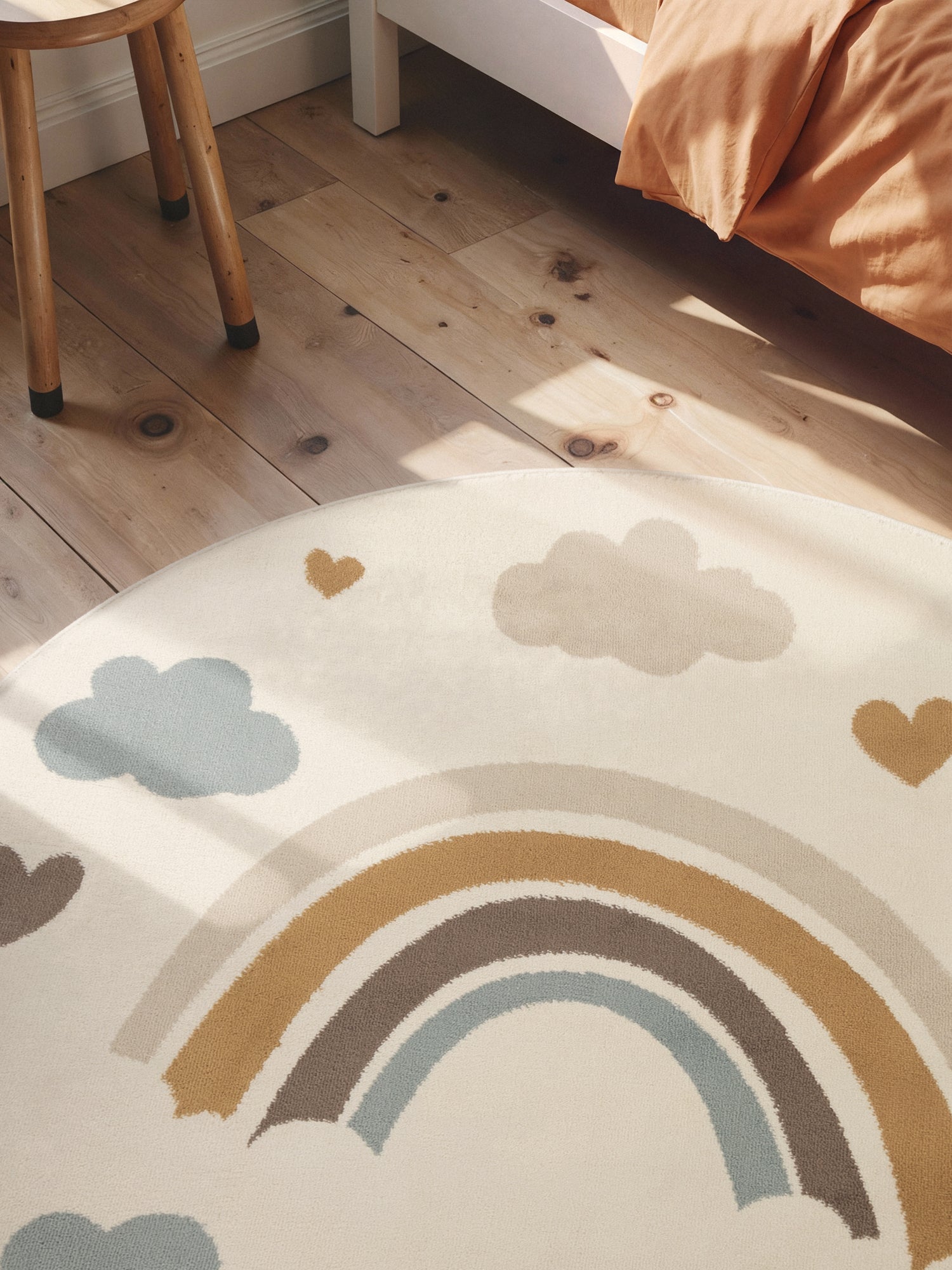 EVENTYR BØRNETÆPPE SKYLA, CREME MULTI