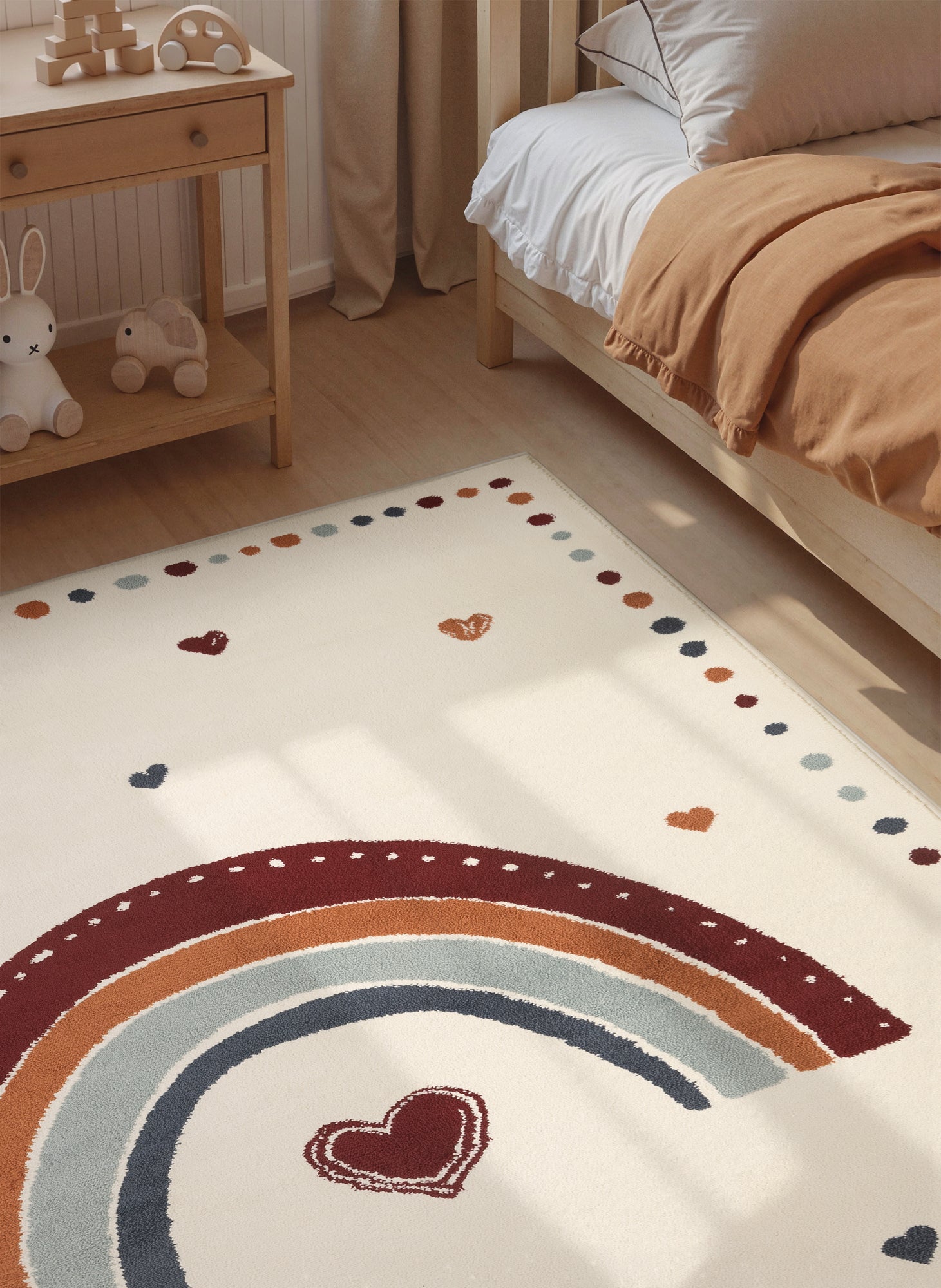 EVENTYR BØRNETÆPPE LUVY, CREME MULTI