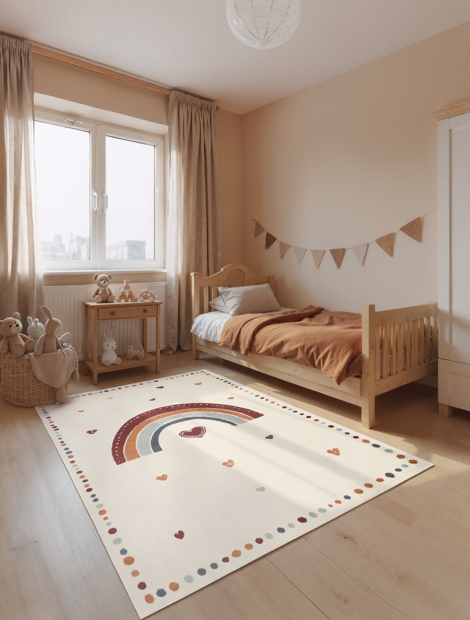 EVENTYR BØRNETÆPPE LUVY, CREME MULTI