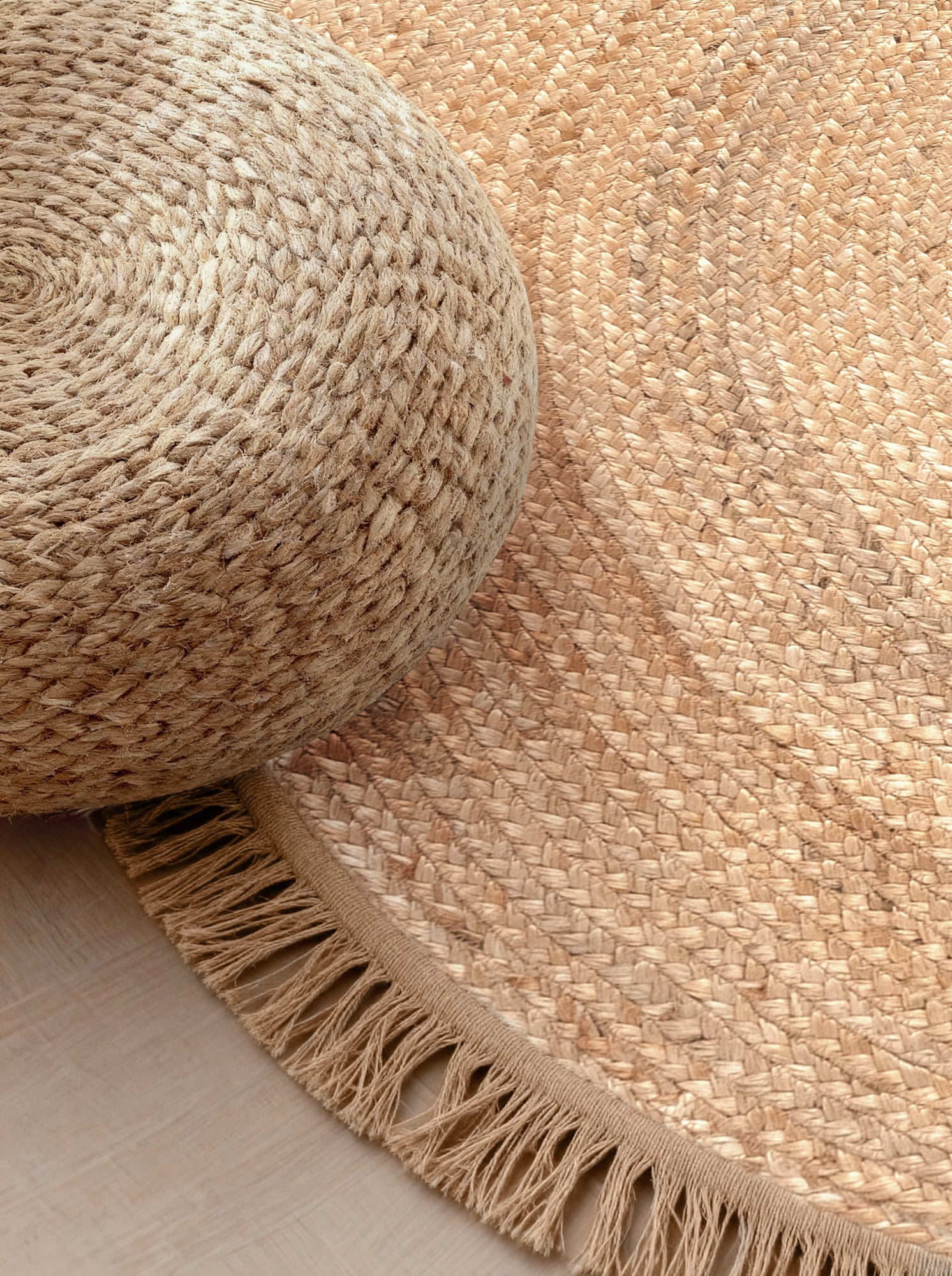 JUTE FLETTET TÆPPE NURU RUNDT, NATURLIG-GYLDEN