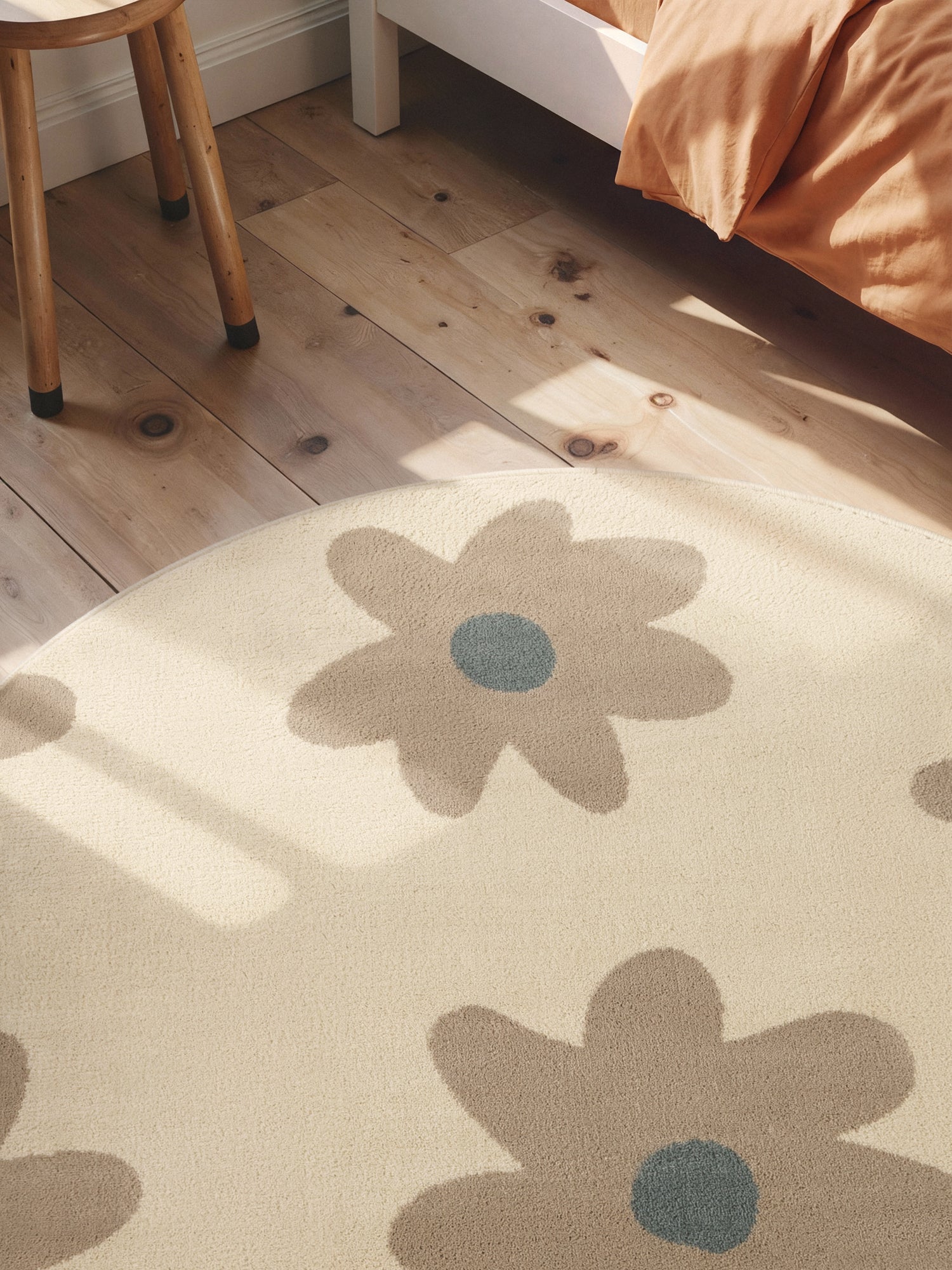 EVENTYR BØRNETÆPPE BLOOMY, CREME BEIGE
