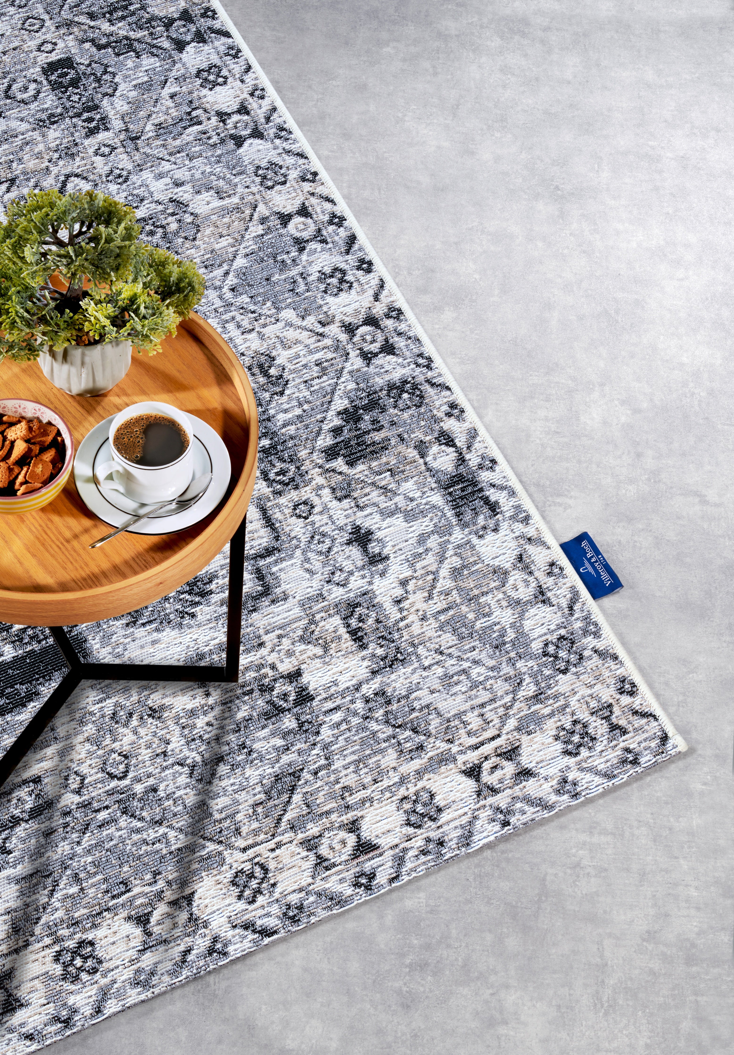 VILLEROY & BOCH 106063- INDENDØRS OG UDENDØRS TÆPPE, ESTHER CREME-GRÅ