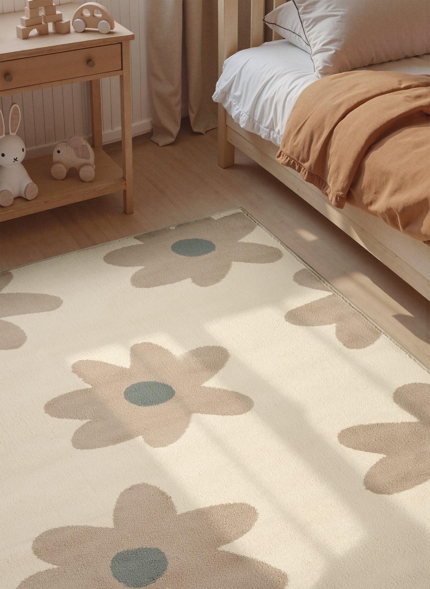 EVENTYR BØRNETÆPPE BLOOMY, CREME BEIGE