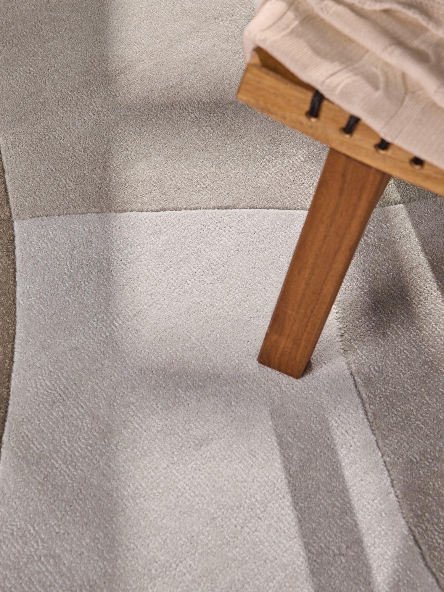 TED BAKER HACKNEY ULDTÆPPE CLARISSA, BEIGE-GRÅ