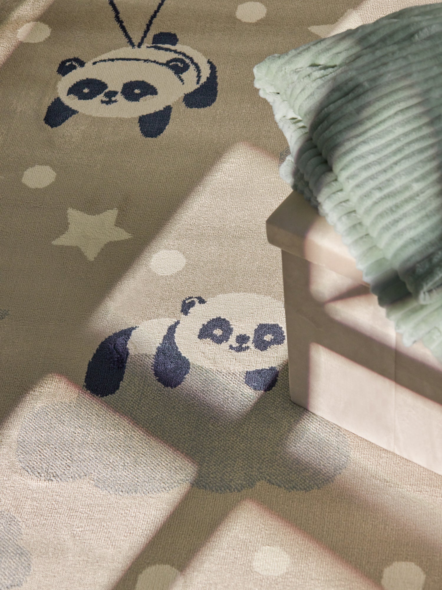 EVENTYR BØRNETÆPPE DREAMY PANDA, BEIGE MULTI