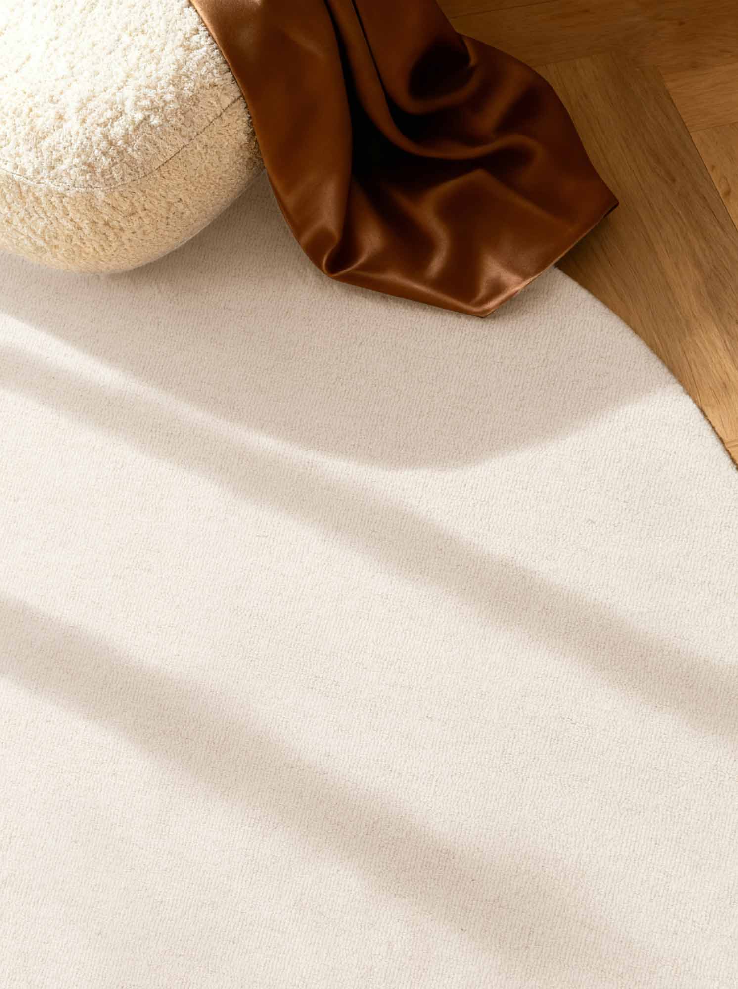 ELLE DECORATION PURISTIC FINE BOUCLE ULDTÆPPE, KNOTS NATURLIG HVID