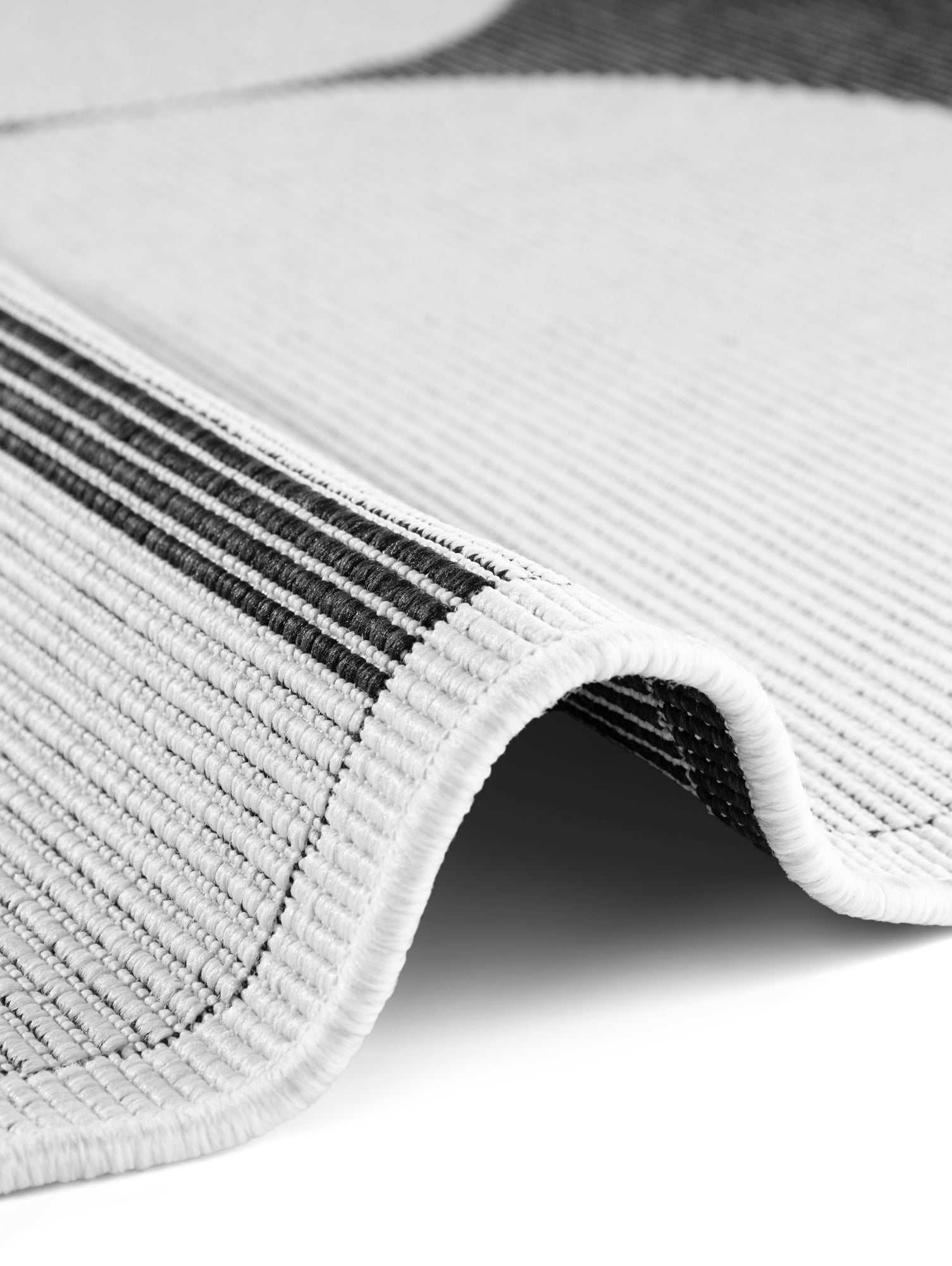 HANSE HOME DUORO - VENDBART UDENDØRS TÆPPE, SORT-HVID 106244