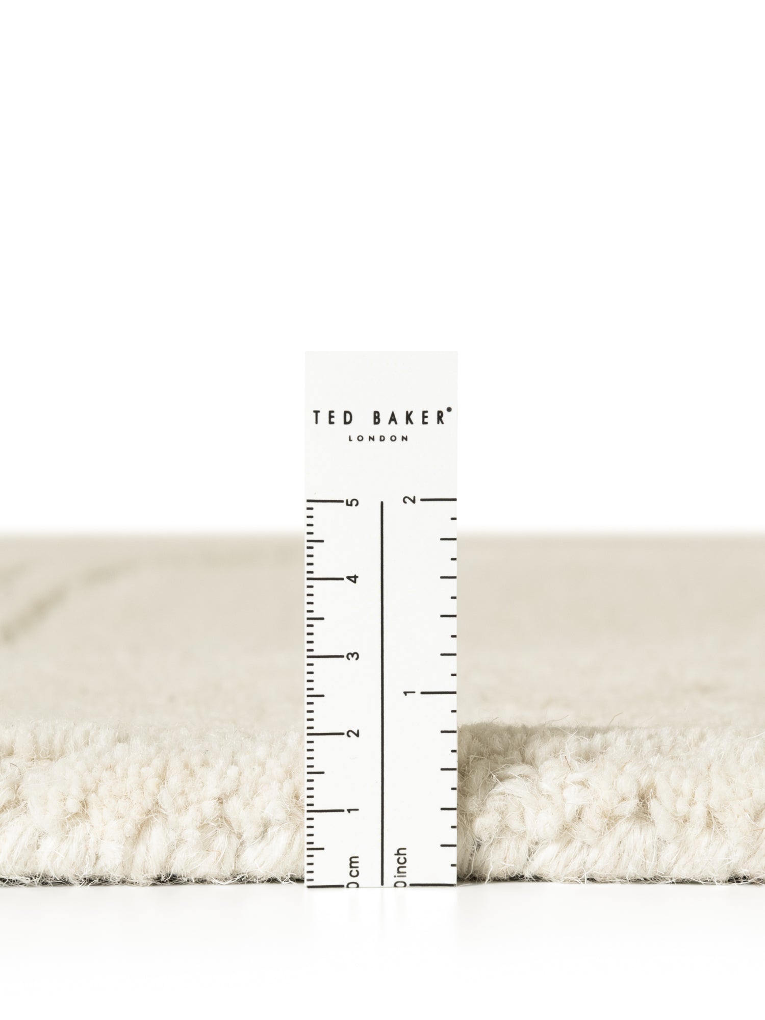 TED BAKER KENSINGTON ULD TÆPPE, VICTORIA CREME