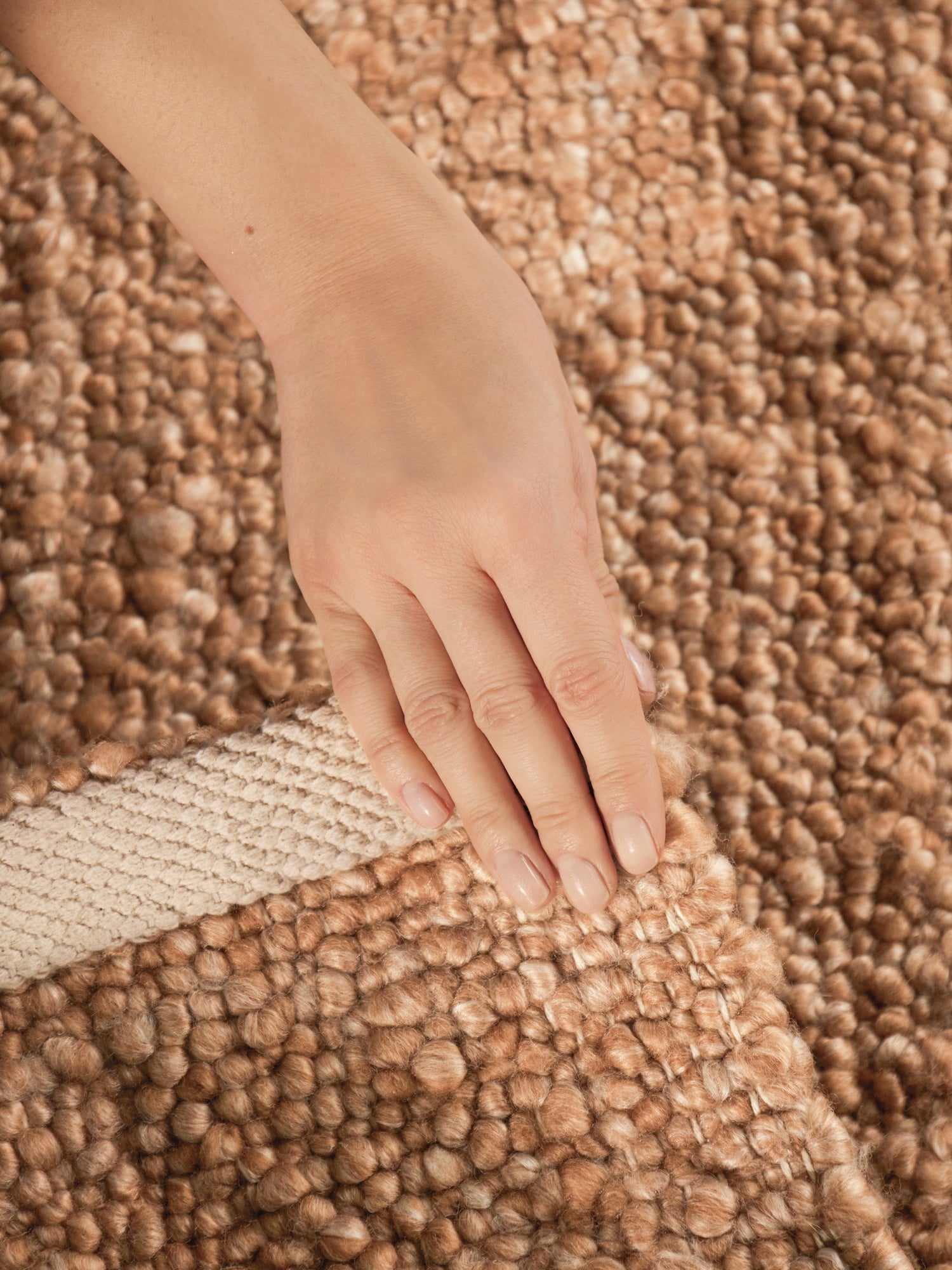 TED BAKER NOTTING HILL SOFT BOUCLE KORTLUVET TÆPPE, PORTOBELLO BEIGE