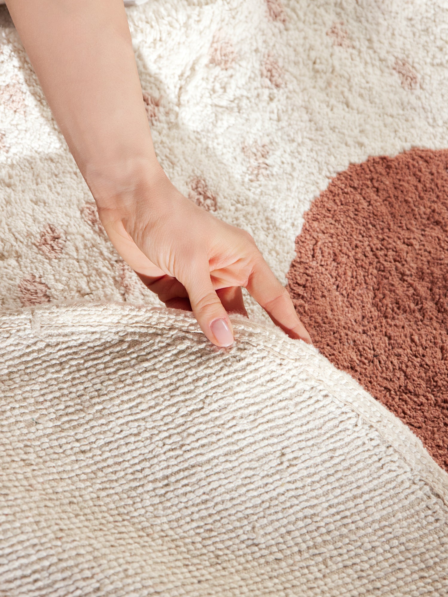 SNUGGLE BØRNETÆPPE, EMMI CREME MULTI