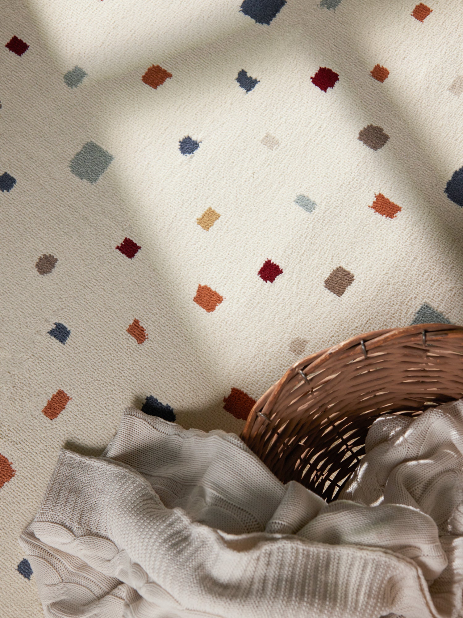 EVENTYR BØRNETÆPPE FUNNY SQUARES, CREME MULTI